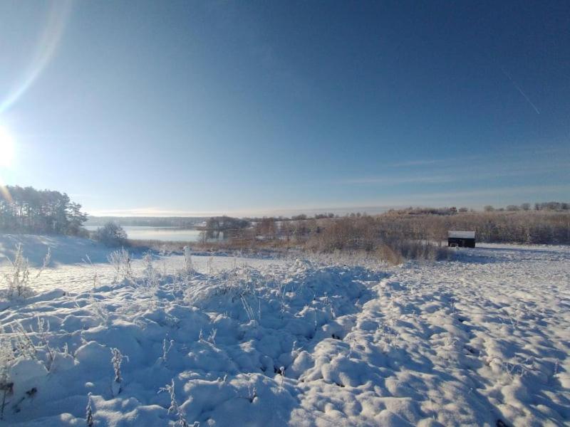 Miedzy Olchami Domek Nad Jeziorem. Noclegi Caloroczne. Cisza, Spokoj. Барчево Екстер'єр фото